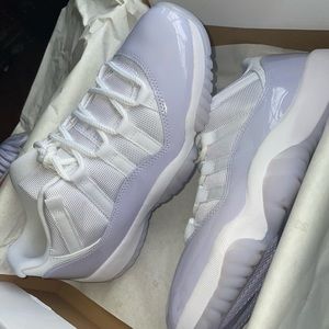 Purple Violet Jordan Retro 11 Lows 💜